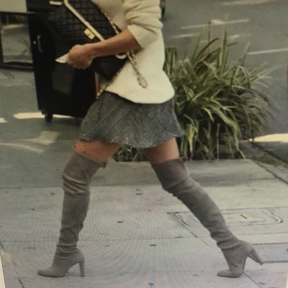 Elegant Gray Over-the-Knee Boots